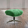 Obrotowy puf do zmiany butów